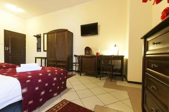 Fort Hotel Варшава Экстерьер фото