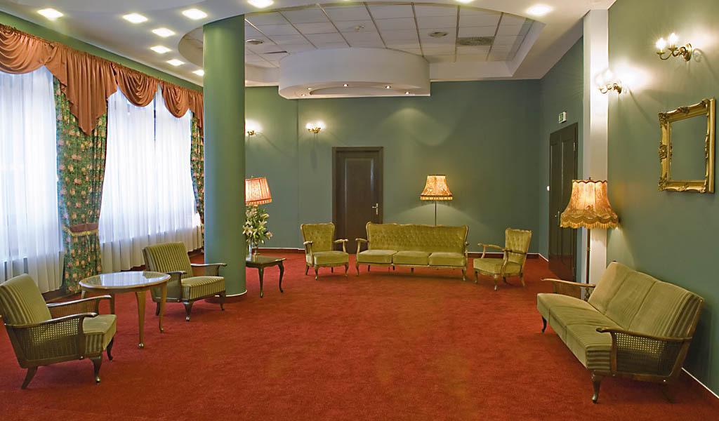 Fort Hotel Варшава Экстерьер фото